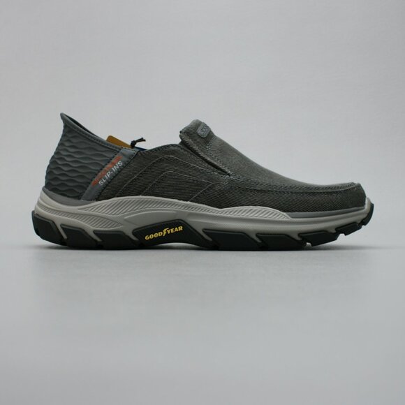 Skechers Men\'s 11 Relaxed Fit Respected Holmgren Slip-ins Charcoal Gray Sneakers